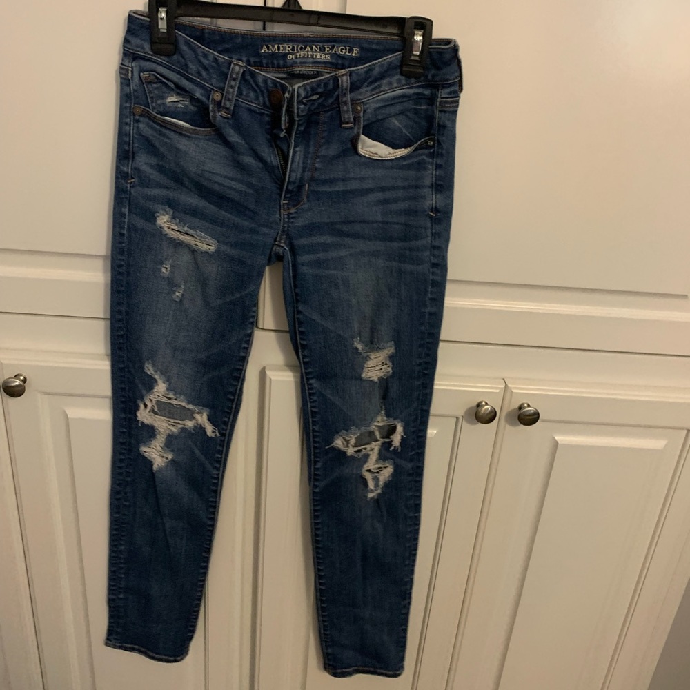 American Eagle ripped skinny jeans size 6